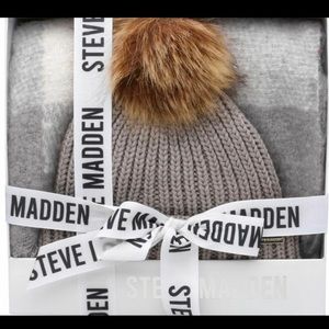 Steve Madden 2pc Scarf & Hat Set